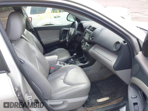 2012 Toyota RAV4 Limited with VIN 2T3DF4DVXCW262203, listed as a IAAI auction lot 42196303 with 154,302 mi miles. Bid and sale history available at carsss.com. Image 5.