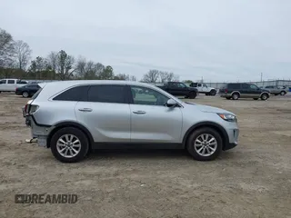 2019 Kia Sorento LX V6 with VIN 5XYPG4A5XKG489337, listed as a IAAI auction lot 41848949 with 101,510 mi miles. Bid and sale history available at carsss.com. Image 14.