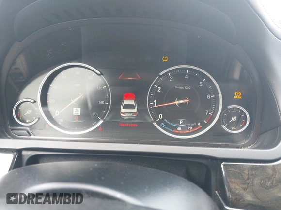 2015 BMW 7 Series 750Li with VIN WBAYE8C50FD781160, listed as a IAAI auction lot 41061232 with 154,496 mi miles. Bid and sale history available at carsss.com. Image 7.
