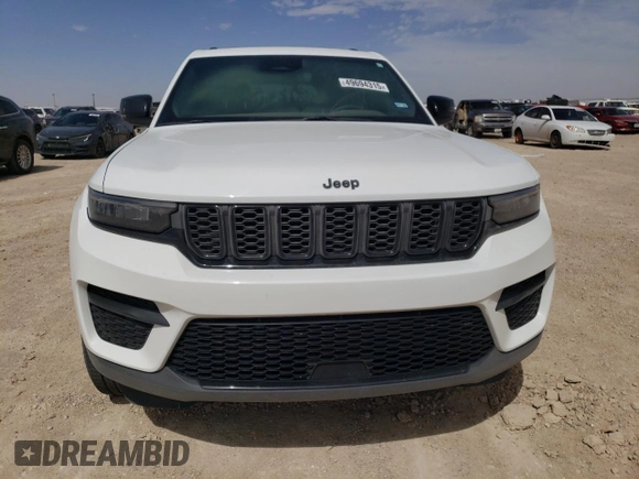 2023 Jeep Grand Cherokee Altitude z VIN 1C4RJHAG8P8883047, wystawiony jako Copart lot #49694315 z przebiegiem 19 156 mil mil oraz Szkoda całkowita • Salvage title. Historia ofert i sprzedaży dostępna na DreamBid. Obrazek 5.