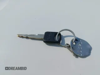 2001 Ford F-350 XL с VIN 1FDSF34FX1ED78415, выставлен на аукционе IAAI как лот 42440102 с пробегом Не указан миль и . История ставок и продаж доступна на DreamBid. Изображение 11.