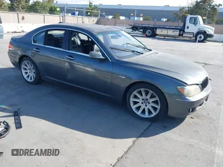 2006 BMW 7 Series 750i z VIN WBAHL83526DT00279, wystawiony jako IAAI lot #42553746 z przebiegiem Nie podano mil oraz . Historia ofert i sprzedaży dostępna na DreamBid. Obrazek 1.