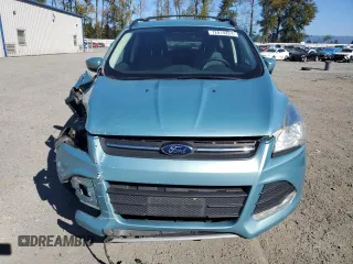 2013 Ford Escape SE with VIN 1FMCU0GXXDUA90806, listed as a Copart auction lot 72814224 with 136,543 mi miles and Salvage title. Bid and sale history available at DreamBid. Image 5.
