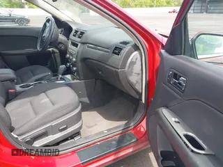2010 Ford Fusion SEL with VIN 3FAHP0JA6AR231093, listed as a IAAI auction lot 42083182 with 280,939 mi miles. Bid and sale history available at carsss.com. Image 5.