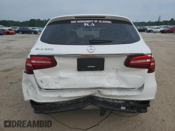 2018 Mercedes-Benz GLC 300 z VIN WDC0G4JB6JV090157, wystawiony jako Copart lot #55920905 z przebiegiem 63 436 mil mil oraz Szkoda całkowita • Salvage title. Historia ofert i sprzedaży dostępna na DreamBid. Obrazek 6.