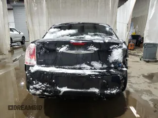 2013 Chrysler 300 S z VIN 2C3CCAGG2DH505279, wystawiony jako Copart lot #43584625 z przebiegiem 155 645 mil mil oraz Szkoda całkowita • Salvage title. Historia ofert i sprzedaży dostępna na DreamBid. Obrazek 6.