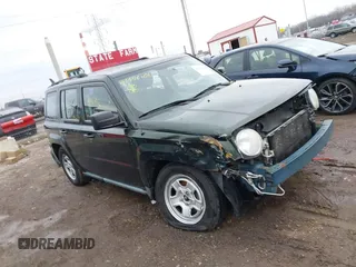 2010 Jeep Patriot Sport with VIN 1J4NF2GB3AD611667, listed as a IAAI auction lot 41476106 with 113,276 mi miles. Bid and sale history available at carsss.com. Image 1.