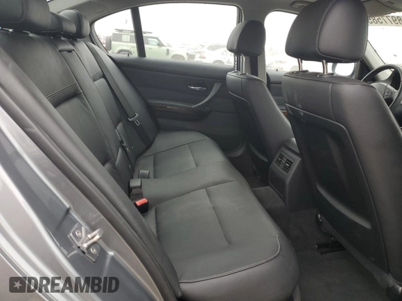 2011 BMW 3 Series 328i with VIN WBAPH7C54BE674355, listed as a Copart auction lot 48977585 with 88,778 mi miles and Clean Title. Bid and sale history available at DreamBid. Image 10.