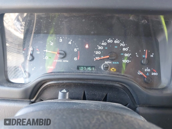 2006 Jeep Wrangler SE with VIN 1J4FA29116P763914, listed as a IAAI auction lot 42140140 with 107,161 mi miles. Bid and sale history available at carsss.com. Image 7.