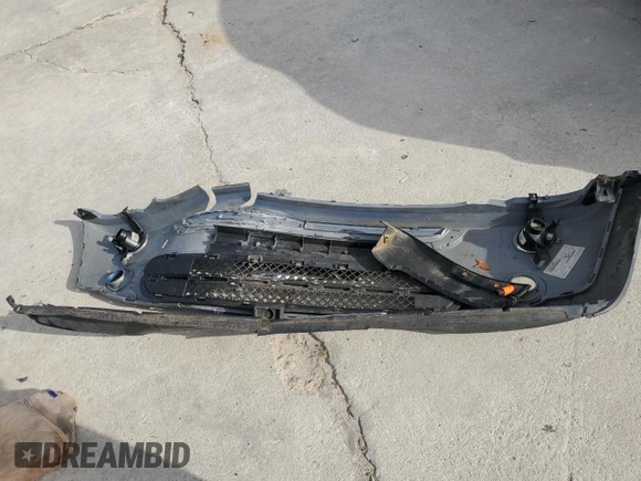 2005 MINI Convertible with VIN WMWRF33555TF62593, listed as a Copart auction lot 48305985 with 172,839 mi miles and Salvage title. Bid and sale history available at DreamBid. Image 14.