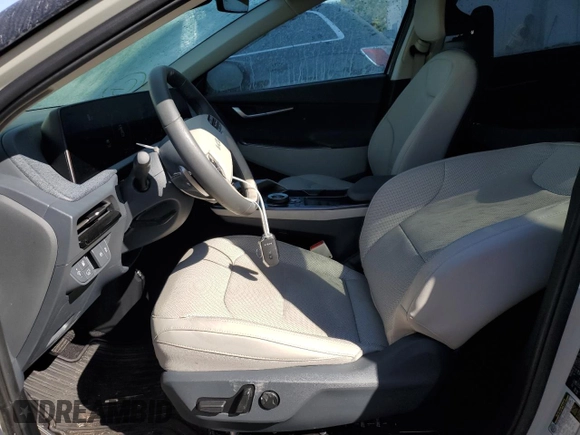 2022 Kia EV6 Wind with VIN KNDC34LA1N5043806, listed as a Copart auction lot 76189824 with 12,709 mi miles and Salvage Title. Bid and sale history available at carsss.com. Image 7.
