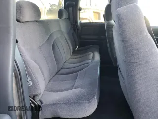 2000 GMC New Sierra 1500 SLE with VIN 1GTEK19T3YE384924, listed as a Copart auction lot 49610135 with Not Provided miles and Clean Title. Bid and sale history available at carsss.com. Image 10.