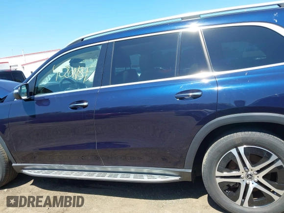 2022 Mercedes-Benz GLS 450 with VIN 4JGFF5KE1NA635210, listed as a IAAI auction lot 42369149 with 27,239 mi miles and . Bid and sale history available at DreamBid. Image 14.