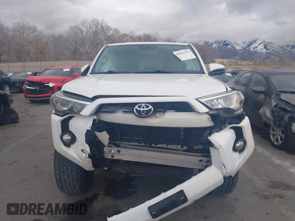 2018 Toyota 4Runner SR5 with VIN JTEBU5JR1J5605748, listed as a IAAI auction lot 41861352 with 49,323 mi miles and . Bid and sale history available at DreamBid. Image 12.