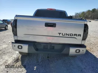 2017 Toyota Tundra Platinum z VIN 5TFAW5F11HX670840, wystawiony jako Copart lot #45972045 z przebiegiem 159 320 mil mil oraz Szkoda całkowita • Salvage title. Historia ofert i sprzedaży dostępna na DreamBid. Obrazek 6.