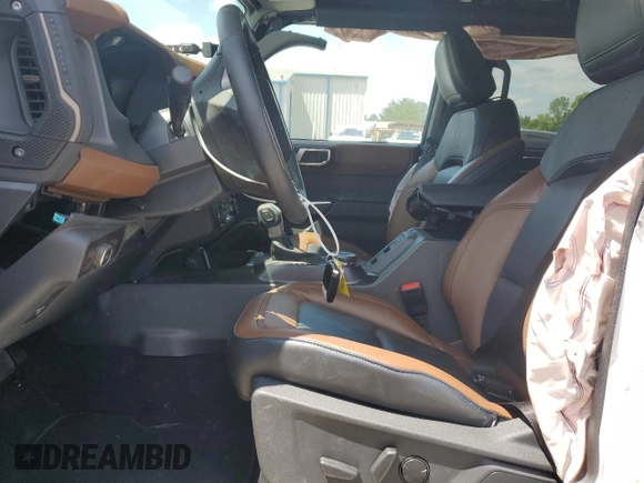 2024 Ford Bronco Outer Banks with VIN 1FMDE8BH6RLB02611, listed as a Copart auction lot 55033275 with 8,590 mi miles and Salvage title. Bid and sale history available at DreamBid. Image 7.