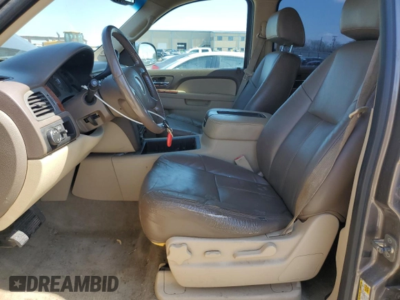 2012 GMC Yukon XL SLE with VIN 1GKS1HE01CR262708, listed as a Copart auction lot 48419475 with 258,234 mi miles and Salvage Title. Bid and sale history available at carsss.com. Image 7.