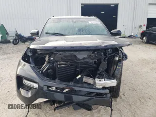 2024 Ford Explorer ST-Line with VIN 1FMSK7KH4RGA79798, listed as a Copart auction lot 83866364 with 7,899 mi miles and Non Repairable. Bid and sale history available at carsss.com. Image 5.