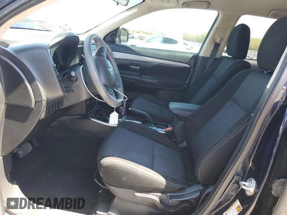2018 Mitsubishi Outlander ES z VIN JA4AD2A33JJ004725, wystawiony jako Copart lot #55517105 z przebiegiem 79 815 mil mil oraz Szkoda całkowita • Salvage title. Historia ofert i sprzedaży dostępna na DreamBid. Obrazek 7.