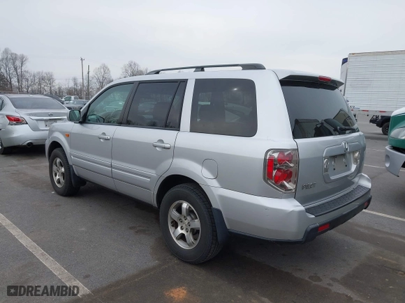 2008 Honda Pilot EX-L with VIN 5FNYF285X8B000937, listed as a IAAI auction lot 41793140 with 205,103 mi miles. Bid and sale history available at carsss.com. Image 3.
