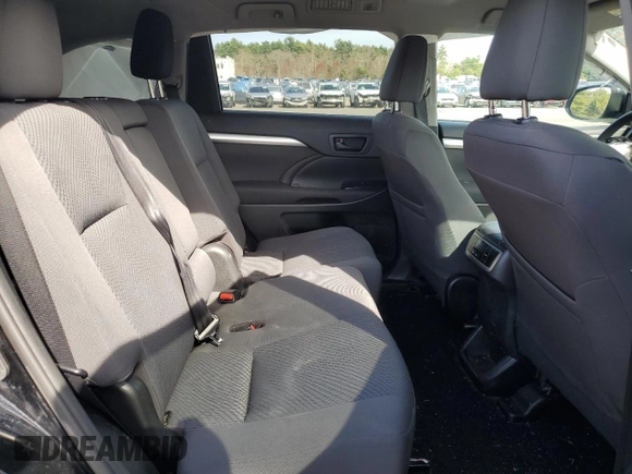 2019 Toyota Highlander LE with VIN 5TDBZRFH5KS739042, listed as a Copart auction lot 53775845 with 73,727 mi miles and Salvage title. Bid and sale history available at DreamBid. Image 11.
