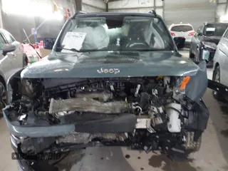 2018 Jeep Renegade Latitude with VIN ZACCJBBB4JPH17324, listed as a IAAI auction lot 41759625 with 115,341 mi miles and . Bid and sale history available at DreamBid. Image 11.