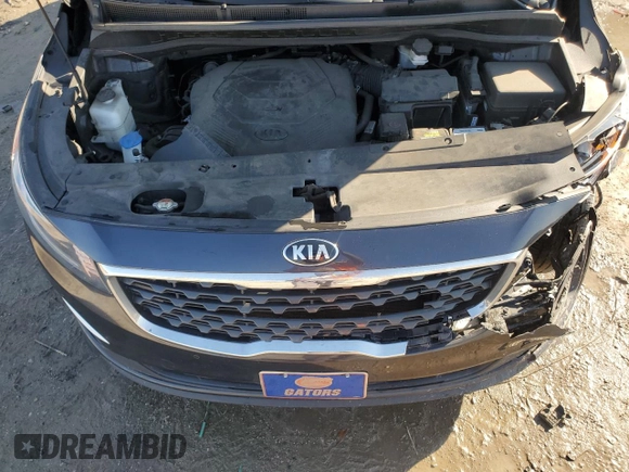 2020 Kia Sedona LX with VIN KNDMB5C17L6590101, listed as a Copart auction lot 46798405 with 101,064 mi miles and Salvage Title. Bid and sale history available at carsss.com. Image 12.
