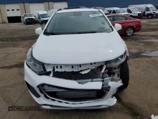 2019 Chevrolet Trax LT z VIN KL7CJLSB3KB797360, wystawiony jako Copart lot #58984105 z przebiegiem 61 597 mil mil oraz Czysty tytuł • Clean title. Historia ofert i sprzedaży dostępna na DreamBid. Obrazek 5.