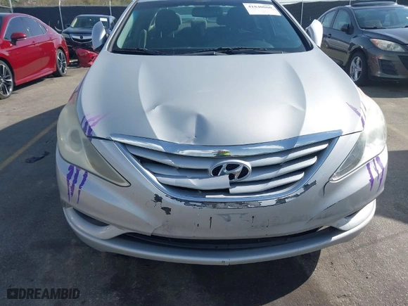 2012 Hyundai Sonata GLS PZEV with VIN 5NPEB4AC3CH452922, listed as a IAAI auction lot 41840060 with 195,451 mi miles. Bid and sale history available at carsss.com. Image 6.