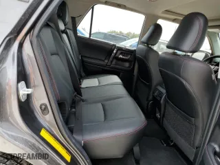 2020 Toyota 4Runner SR5 with VIN JTEBU5JR9L5752726, listed as a Copart auction lot 50693055 with 234,906 mi miles and Clean Title. Bid and sale history available at carsss.com. Image 10.