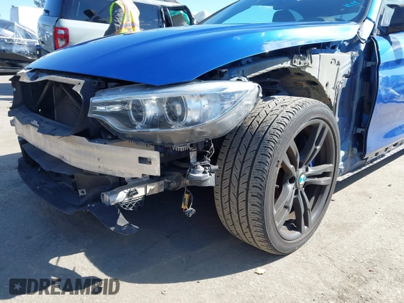 2014 BMW 4 Series 435i z VIN WBA3T3C50EP737451, wystawiony jako IAAI lot #41709454 z przebiegiem 146 804 mil mil oraz . Historia ofert i sprzedaży dostępna na DreamBid. Obrazek 21.
