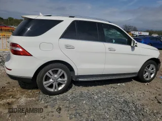 2015 Mercedes-Benz M ML 350 with VIN 4JGDA5JB1FA569935, listed as a Copart auction lot 53106585 with 26,400 mi miles and Salvage Title. Bid and sale history available at carsss.com. Image 3.