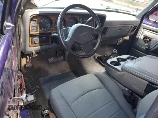 1992 Dodge D/W 250 with VIN 3B7KM23C8NM516058, listed as a Copart auction lot 46529115 with 279,999 mi miles and Salvage Title. Bid and sale history available at carsss.com. Image 8.