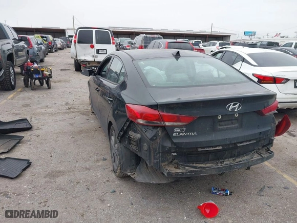 2017 Hyundai Elantra SE with VIN 5NPD84LFXHH140539, listed as a IAAI auction lot 41583020 with 112,035 mi miles. Bid and sale history available at carsss.com. Image 3.