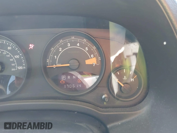 2015 Jeep Compass Sport with VIN 1C4NJCBB0FD110728, listed as a IAAI auction lot 41405949 with 170,614 mi miles. Bid and sale history available at carsss.com. Image 7.