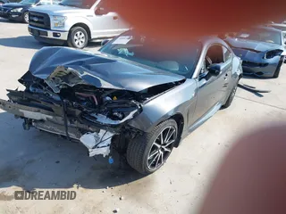 2023 Toyota 86 z VIN JF1ZNBB11P9765420, wystawiony jako IAAI lot #40588704 z przebiegiem Nie podano mil oraz . Historia ofert i sprzedaży dostępna na DreamBid. Obrazek 17.