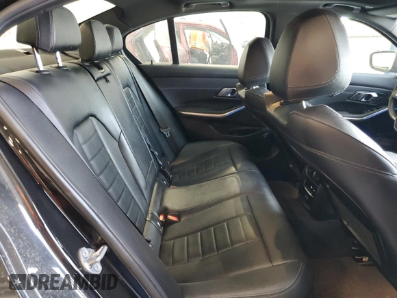 2022 BMW 3 Series 330i xDrive с VIN 3MW5R7J03N8C29897, выставлен на аукционе Copart как лот 57121585 с пробегом 29 303 миль миль и Списание • Salvage title. История ставок и продаж доступна на DreamBid. Изображение 10.