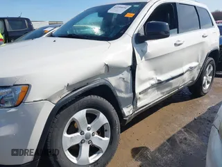 2012 Jeep Grand Cherokee Laredo with VIN 1C4RJFAG6CC279427, listed as a IAAI auction lot 41956034 with 86,689 mi miles. Bid and sale history available at carsss.com. Image 6.