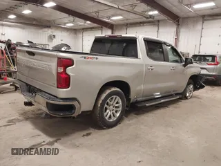 2020 Chevrolet Silverado 1500 LT with VIN 3GCUYDED8LG185492, listed as a IAAI auction lot 41226007 with 38,232 mi miles and . Bid and sale history available at DreamBid. Image 4.