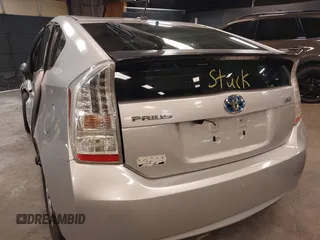 2010 Toyota Prius II z VIN JTDKN3DU1A5159638, wystawiony jako IAAI lot #42253833 z przebiegiem 187 646 mil mil oraz . Historia ofert i sprzedaży dostępna na DreamBid. Obrazek 17.