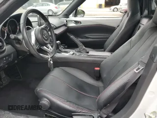 2017 Mazda MX-5 Miata Grand Touring z VIN JM1NDAM70H0104393, wystawiony jako Copart lot #58081805 z przebiegiem 76 279 mil mil oraz Szkoda całkowita • Salvage title. Historia ofert i sprzedaży dostępna na DreamBid. Obrazek 7.