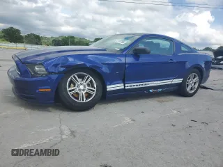 2013 Ford Mustang V6 with VIN 1ZVBP8AM2D5244453, listed as a Copart auction lot 61857985 with 147,452 mi miles and Salvage title. Bid and sale history available at DreamBid. Image 1.