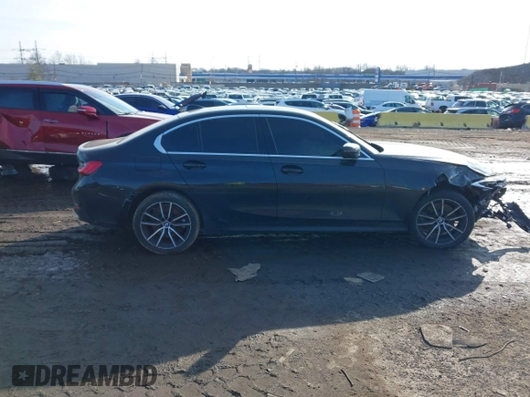 2019 BMW 3 Series 330i xDrive with VIN WBA5R7C58KFH25535, listed as a IAAI auction lot 41232856 with 85,401 mi miles. Bid and sale history available at carsss.com. Image 13.