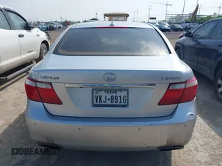 2007 Lexus LS 460 with VIN JTHBL46FX75007410, listed as a IAAI auction lot 42272303 with Not Provided miles and . Bid and sale history available at DreamBid. Image 15.