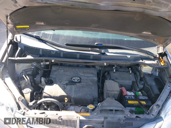 2016 Toyota Sienna XLE with VIN 5TDYK3DC7GS721667, listed as a IAAI auction lot 41400702 with 85,188 mi miles and . Bid and sale history available at DreamBid. Image 10.
