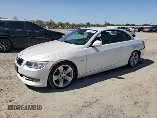 2011 BMW 3 Series 328i z VIN WBADW7C56BE543498, wystawiony jako Copart lot #51776175 z przebiegiem 158 498 mil mil oraz Szkoda całkowita • Salvage title. Historia ofert i sprzedaży dostępna na DreamBid. Obrazek 1.
