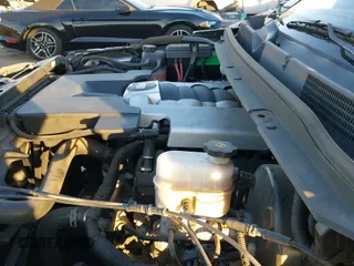 2016 Cadillac Escalade ESV Luxury Collection с VIN 1GYS4HKJ8GR252435, выставлен на аукционе IAAI как лот 41286683 с пробегом 117 181 миль миль и . История ставок и продаж доступна на DreamBid. Изображение 20.