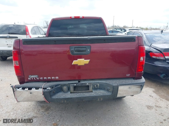 2013 Chevrolet Silverado 1500 LT with VIN 1GCRCSE02DZ385226, listed as a IAAI auction lot 41450120 with 113,163 mi miles. Bid and sale history available at carsss.com. Image 16.