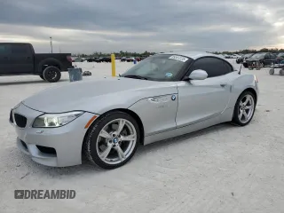 2016 BMW Z4 sDrive28i with VIN WBALL5C54G5A21231, listed as a Copart auction lot 89387225 with 30,765 mi miles and Salvage Title. Bid and sale history available at carsss.com. Image 1.