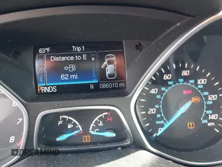 2016 Ford Escape SE z VIN 1FMCU9GX0GUA76647, wystawiony jako IAAI lot #42314233 z przebiegiem 86 010 mil mil oraz . Historia ofert i sprzedaży dostępna na DreamBid. Obrazek 16.